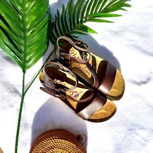 Blowfish Malibu Brown Platform Strappy Sandals size 7